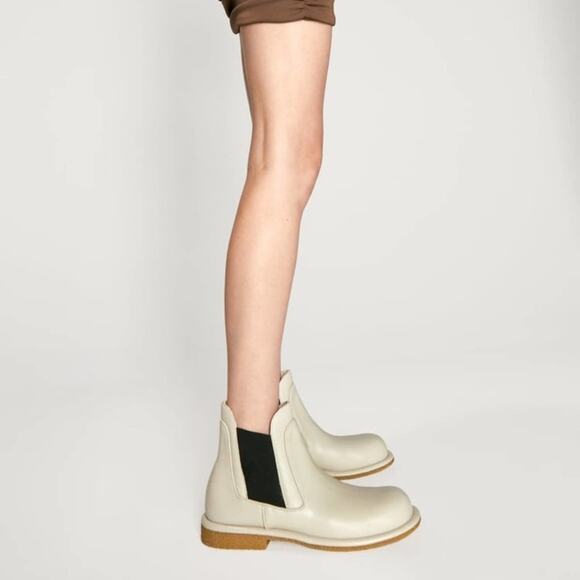 ZARA CREPE SOLE LOW HEEL LEATHER ANKLE BOOTS WHITE - Picture 6 of 6